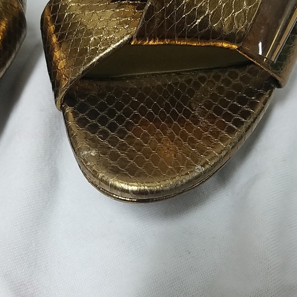 Burberry Bronze Bow Heels - Picture 4 of 8